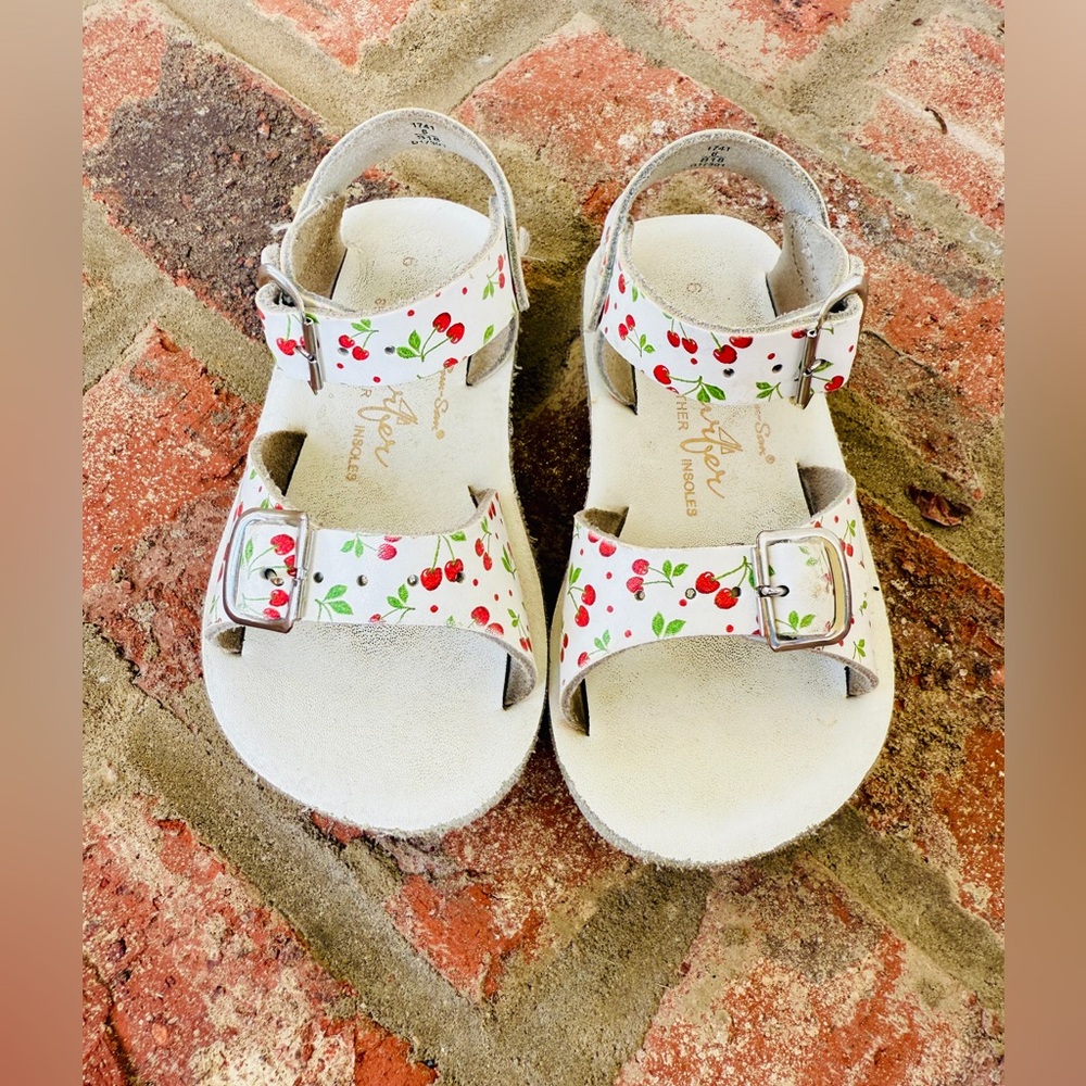 Kids Cherry Print San-Sun Surfer Sandals